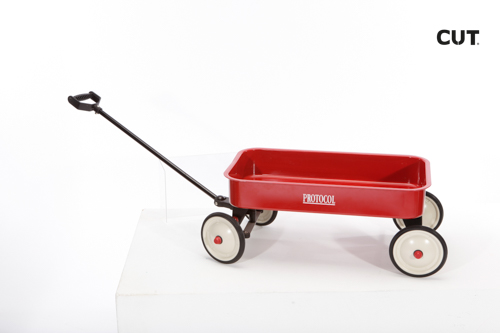 Fashion photography props complements lifestyle trolley children red 01