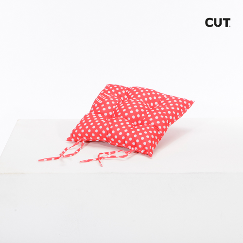 cushion red white dots topos